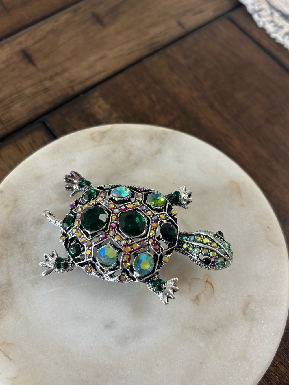 Green Crystal Turtle Brooch - Women Jewelry Brooches - Picture 3 of 3